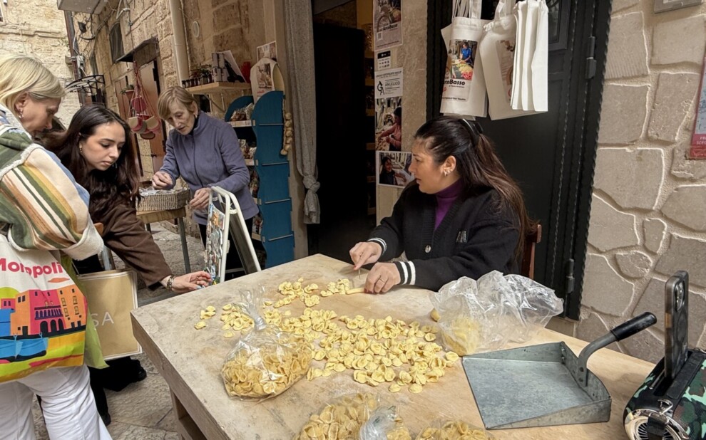 orecchiette street